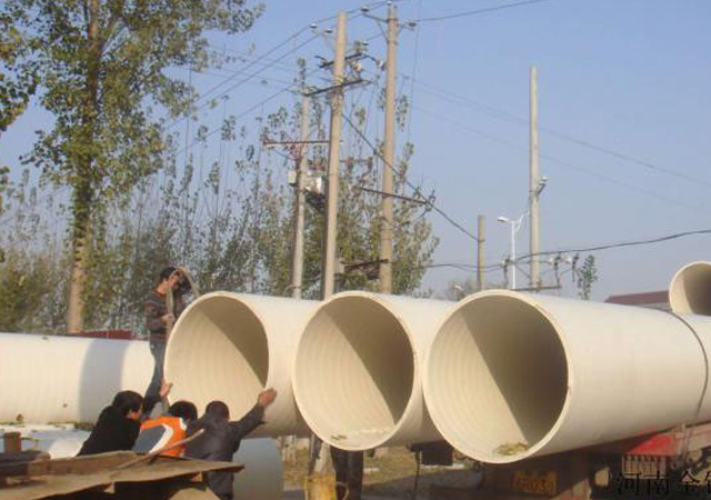 雙扣聚氯乙烯增強管是一種節約能源,無污染的新型高科技建筑材料